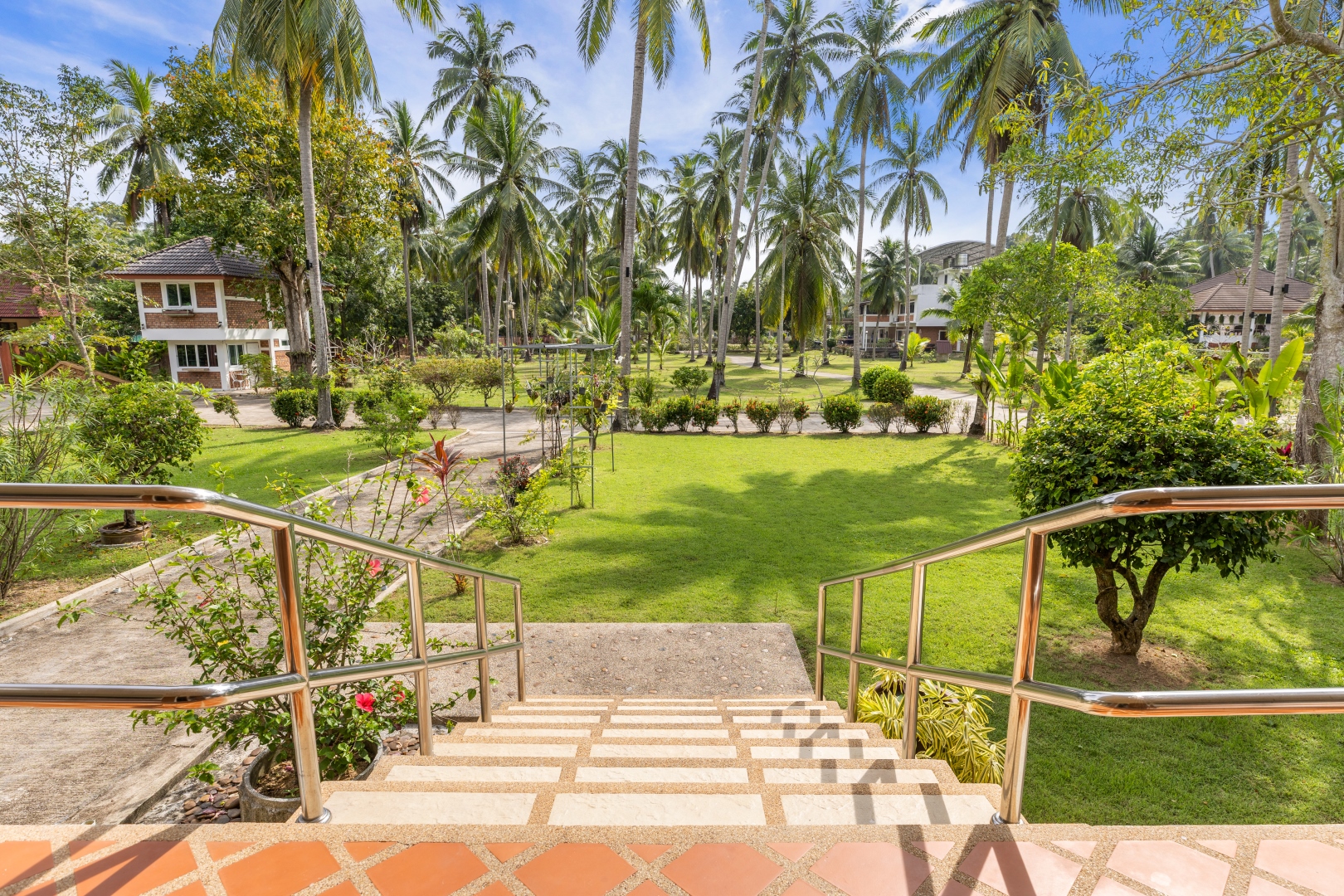 Garden suite porch